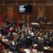 Sherr me grushte dhe karrige në Parlamentin e Armenisë pas debatit mbi “Ministrinë e Seksit”