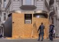 Protesta e gjeneratës Z “blindon” Berlinin, dyqanet luksoze mbrojnë vitrinat