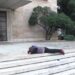 Kërkoi dialog me Ramën, protestuesi hidhet nga të tjerët në shkallët e Kryeministrisë, bëhet për spital