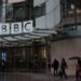 Gjykata vendos afat ndaj Trump: Të dëshmojë në padinë e tij kundër BBC-së deri më 11 dhjetor