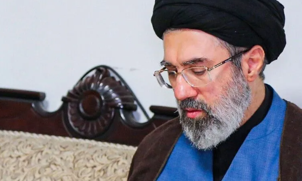 Khamenei: Teherani do të vendosë se kur do të përfundojë konflikti nëse armiqtë rifillojnë sulmet