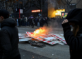 “Jemi kundër sistemit, e urrejmë këtë shtet dhe policinë”, kaos në protestën e Gjeneratës Z në Hamburg (VIDEO)