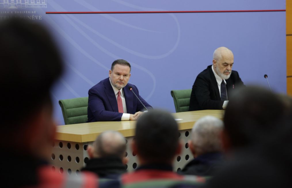  Të hapur për dialog   Ministri Demo  Protesta e drejtë demokratike  dhuna e patolerueshme