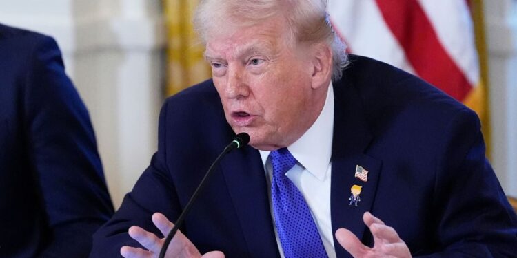 Negociatat për mbylljen e luftës në Ukrainë, Trump: Do mbahet një takim mes Putin dhe Zelenskyt shumë shpejt