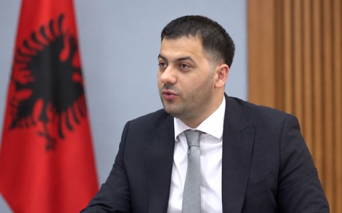 Aksion në burgun e Bradasheshit  pas Veliajt transferohet edhe Ergys Agasi