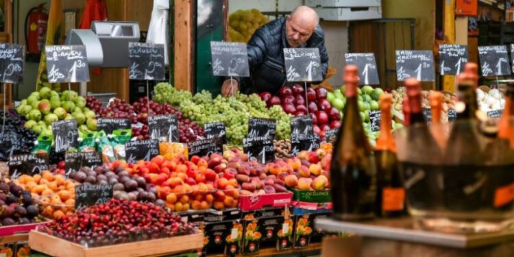 Shkencëtarët kanë vërtetuar se dy lloje frutash kanë fuqinë të ngadalësojnë plakjen e qelizave
