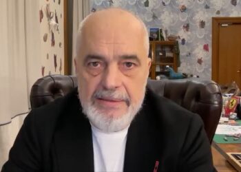 Rama: Kjo rini është peng i grupit të zjarrit, pas dhunës fshihen duar të huaja