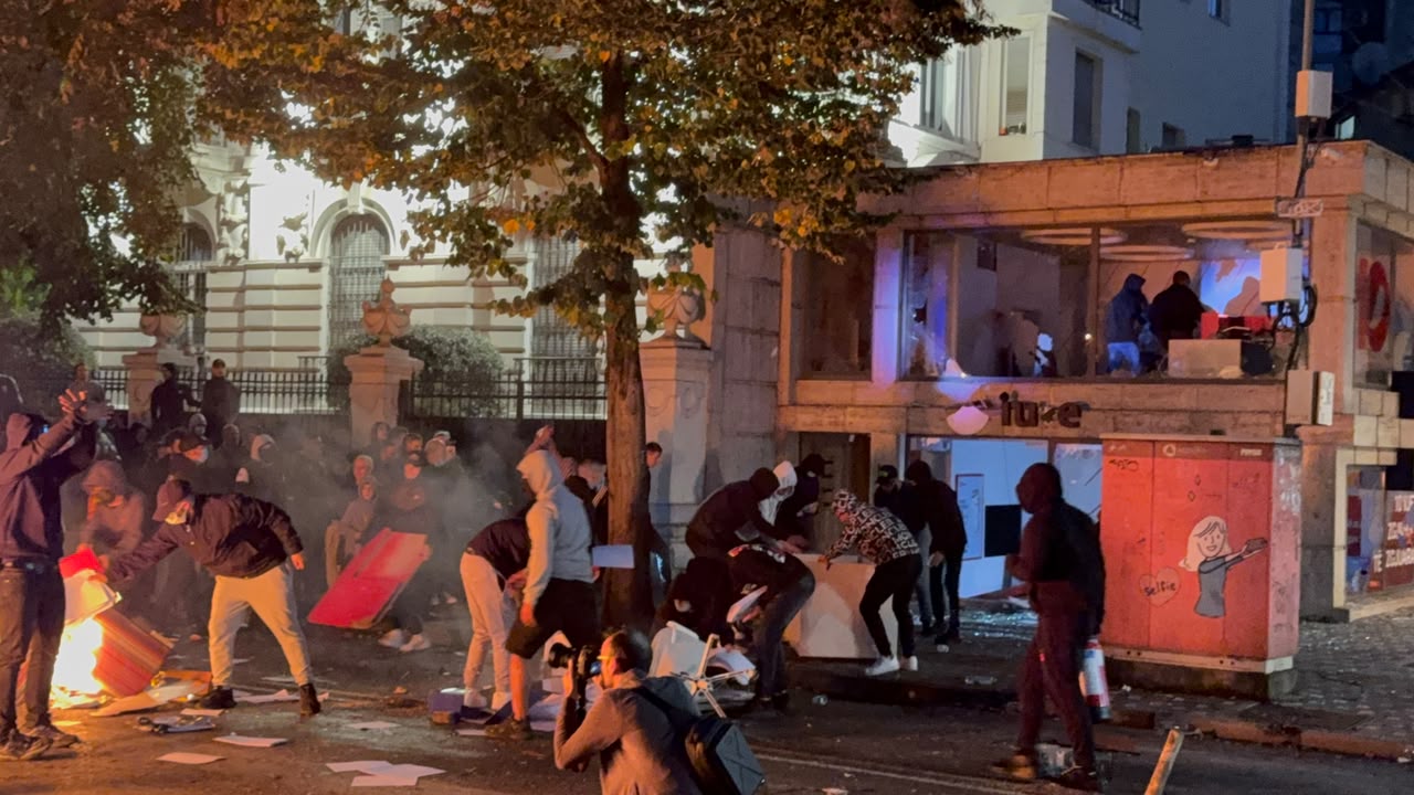 Protesta  16 të arrestuar  20 të lënduar mes të cilëve 7 efektivë policie dhe 2 gazetarë