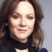 Trondit aktorja Rachael Stirling. Tregon se konsumonte hirin e nënës së saj para se…