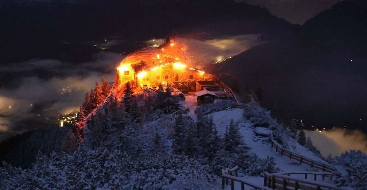 Zjarri përfshin ish-shtëpinë e Hitlerit “Eagle’s Nest”, në Gjermani