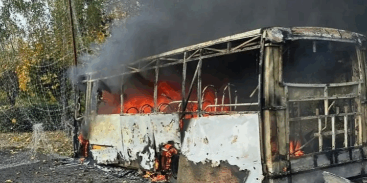 Bombat ajrore ruse godasin dy autobusë në Ukrainë, 30 të vrarë dhe 18 të plagosur -