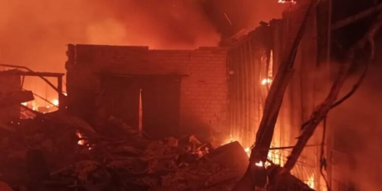 Sulme masive me raketa e dronë në Ukrainë, 6 të vrarë dhe 9 të plagosur në dy qytete -