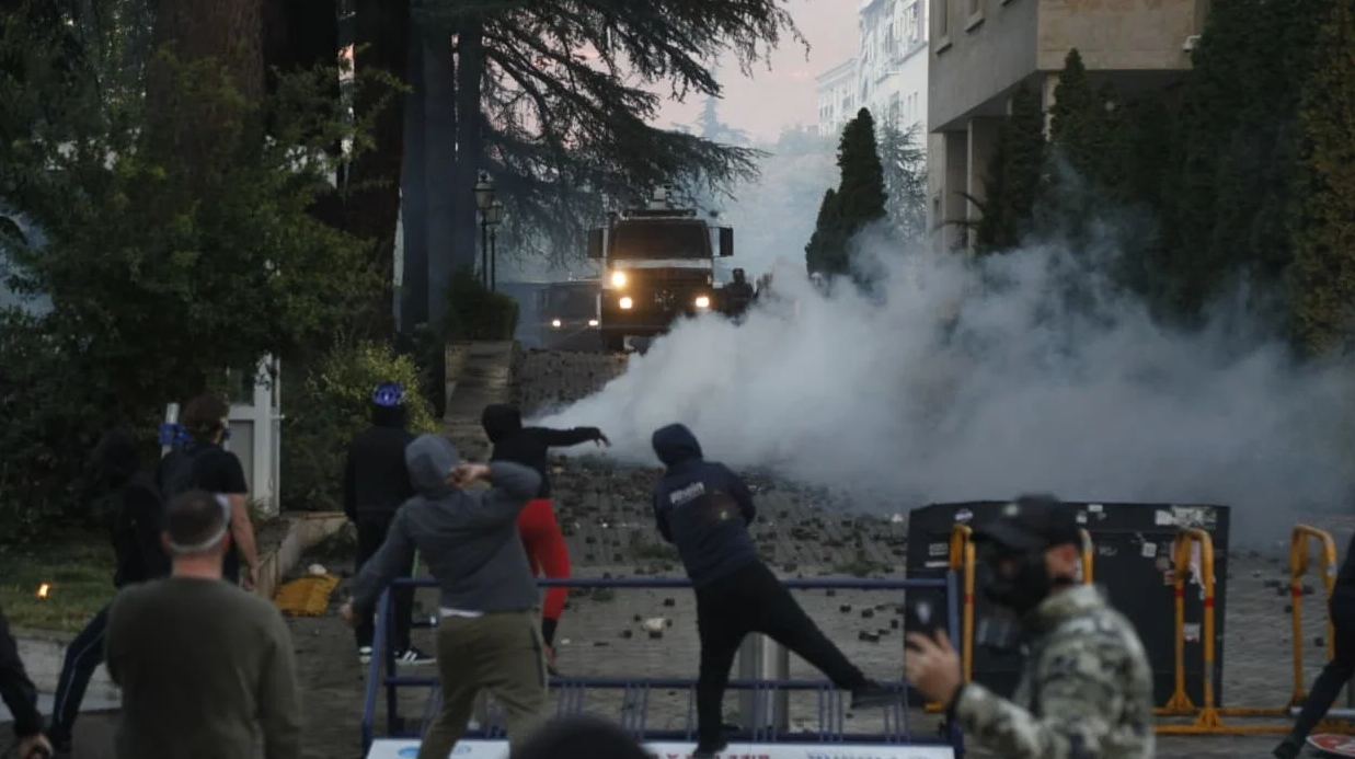 Bilanci i protestës  36 të lënduar në Spitalin e Traumës  14 vijojnë trajtimin në spital