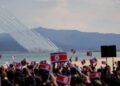 Koreja e Veriut teston dronët sulmues dhe raketat, teksa Kim bën thirrje për “epërsi absolute“