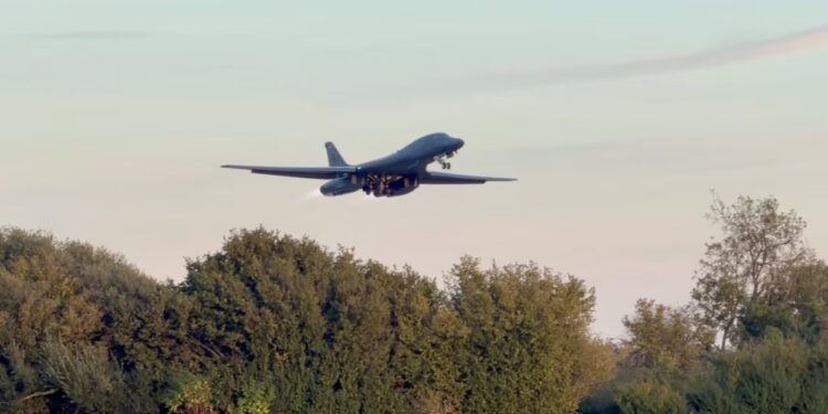 Pas komplotit të dyshuar iranian, SHBA-të largojnë bombarduesit nga baza britanike -