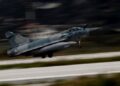 Rrëzohet një avion ushtarak në Francë, humb jetën një pilot! Vazhdojnë kërkimet për anëtarin e dytë