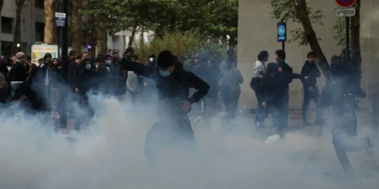 Përhapen nga Franca në Belgjikë protestat studentore, tensione dhe trazira përpara shkollave në Liezh -