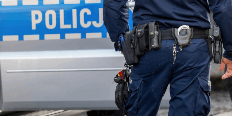 Sulm me thikë në një shkollë në Poloni, arrestohet një 19-vjeçar! 7 të plagosur, 2 prej tyre në gjendje të rëndë -