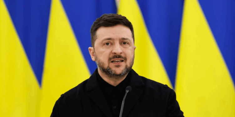Zelensky paralajmëron Rusinë: Do të godasim rafineritë që financojnë luftën -