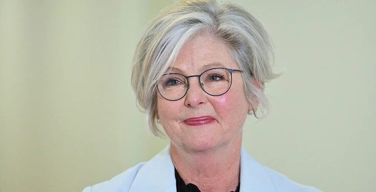 Deputetja australiane përplaset nga një makinë, nisin hetimet për goditje të qëllimshme, autori mbante thikë