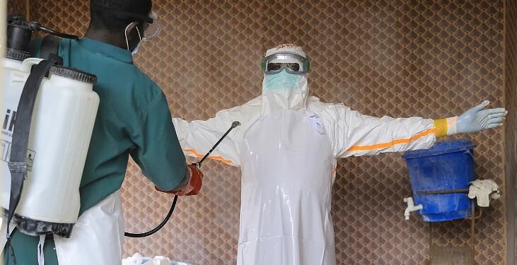 Ebola shkaktoi mbi 4 mijë viktima dhe mijëra raste të tjera të konfirmuara -