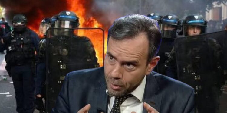 Protestat në Francë, Burimi: Qeveria, kafshë e plagosur -