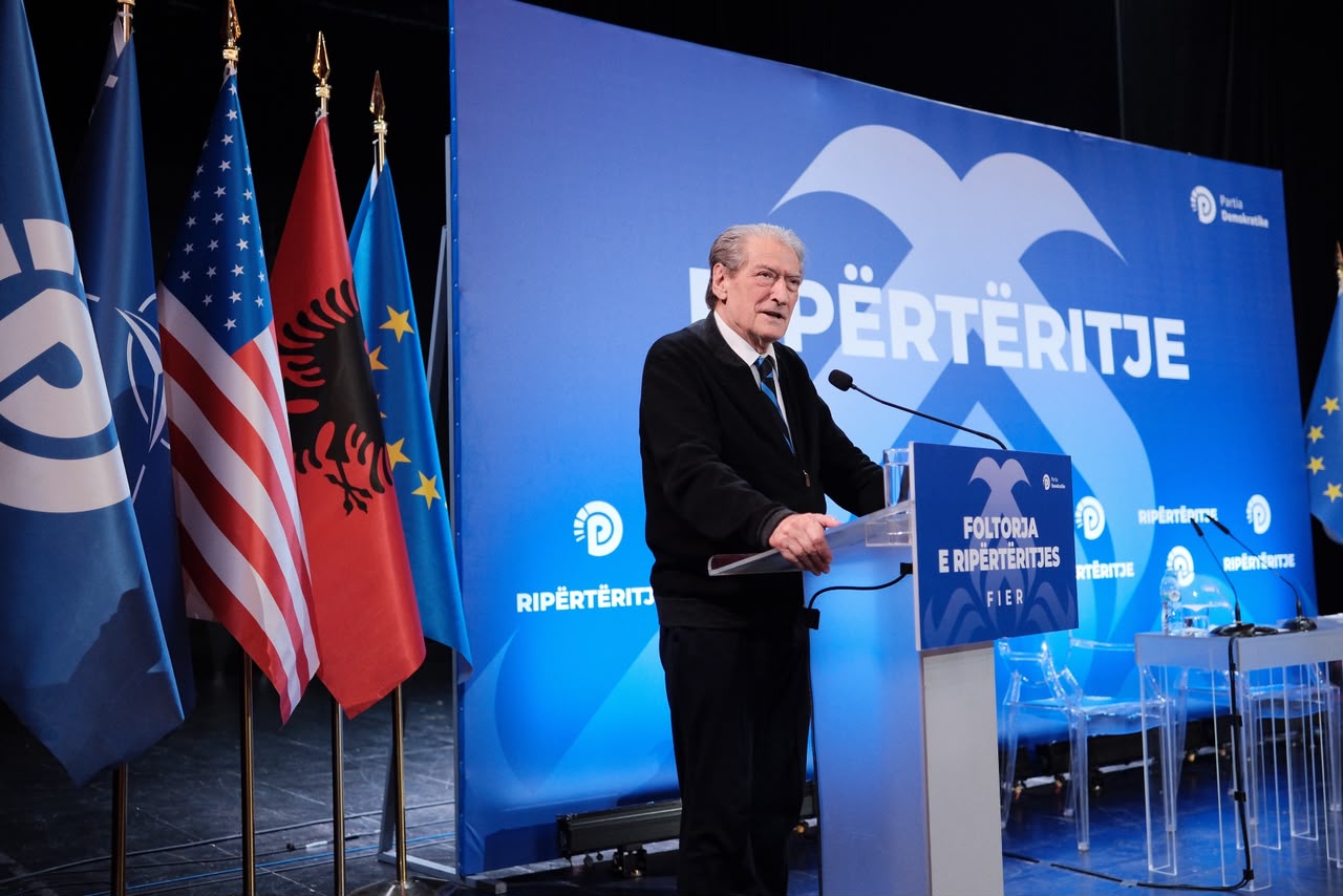 Berisha  Shqiptarët na votojnë vetëm nëse ripërtërihemi dhe paraqesim një vizion të ri
