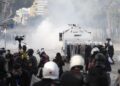 Protesta e dhunshme/ Policia pezullon efektivin e “Shqiponjave”, 5 efektivë të plagosur, hetim për rastin e 28-vjeçarit të dëmtuar në sy