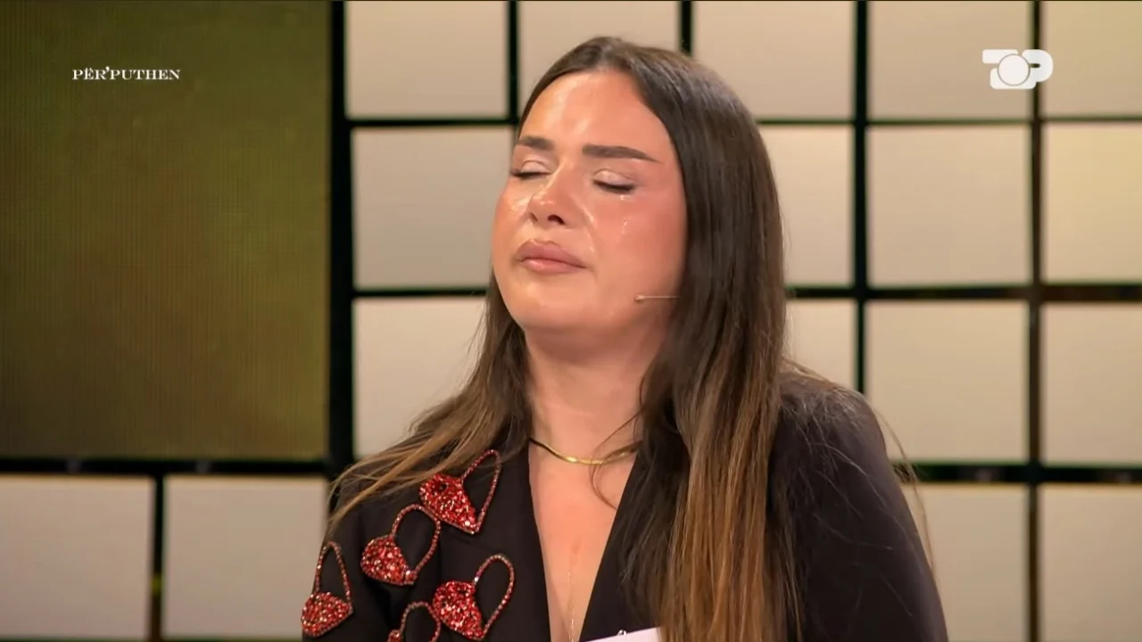 VIDEO    Babai nuk më flet   konkurrentja në  Për puthen  zbulon që ka një djalë 14 vjeçar