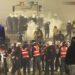 Studentët e maskuar nisin përsëri sulm ndaj Policisë, uniformat i përgjigjen me gaz e ujë dhe i rrethojnë nëpër rrugë!