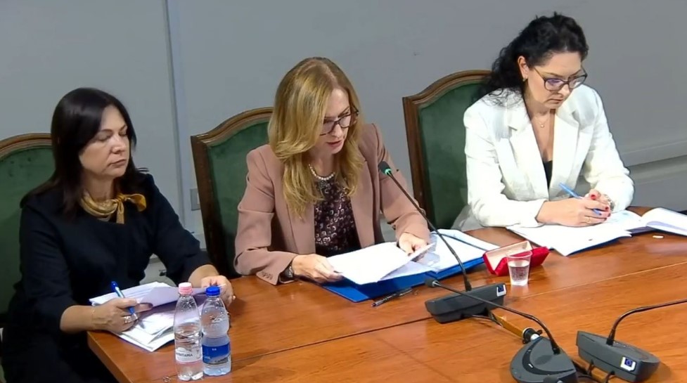 Kreu i AMF raporton në Komision  U miratuan 27 akte nënligjore  vijon puna për përafrimin me legjislacionin e BE së