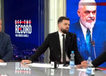 Frikë për përplasje në protestën e 8 tetorit te Kuvendi? Eksperti paralajmëron Berishën: Mos u fut në mes të turmës për të provokuar! Ekziston mundësia për…