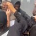 VIDEO/ Kryebashkiaku francez sulmohet me gaz lotsjellës nga policia, doli si ‘mburojë’ para studentëve që protestonin