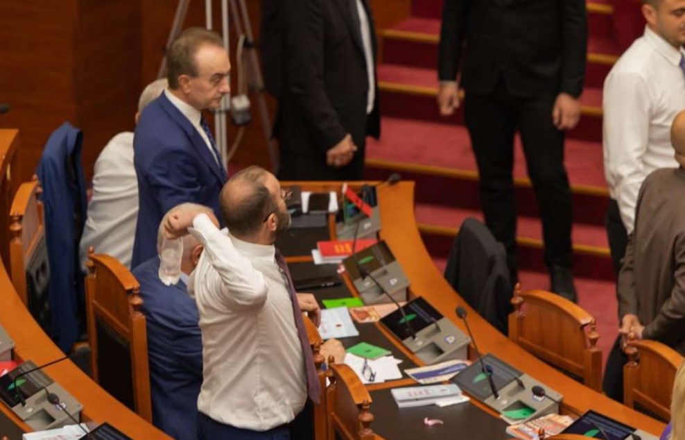 PS kërkon përjashtimin për sulmin në Parlament  reagon Bardhi  Jo 60 ditë  por bëjeni 4 vjet  Frikën e Ramës nuk keni për ta zhdukur dot 