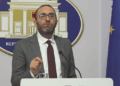 “Duart larg studentëve!” Gazment Bardhi apel policisë: Ndalni terrorin ndaj rinisë