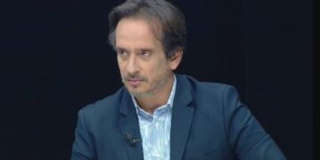 Ben Andoni zbërthen krizën politike: Flamingot u kthyen në skifterë, opozita e rehatuar në rolin e saj!
