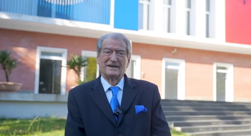 Protesta  Berisha akuzon Ramën dhe Policinë për dhunën  Studentët u ngritën si feniksi nga hiri  nesër përpara Universitetit 