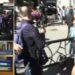 “Derdhuni në rrugë!”- Berisha bën sërish thirrje ndaj të rinjve: Skena horror, Policia ushtroi dhunë ndaj studentëve!