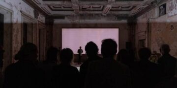 Durrësi mirëpret Bienalen e Artit Bashkëkohor, Rama jehonë lajmit: Sjellin artin bashkëkohor në 11 hapësira të qytetit!