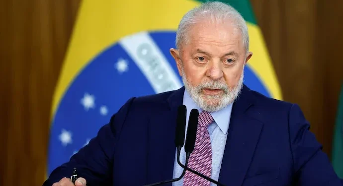 I majti i fundit tradicional nuk bie nga froni, Lula fiton garën në Brazil