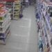 I vuri zjarrin marketit në Cërrik, arrestohet 45-vjeçari i dyshuar, u rrezikua dhe jeta e punonjësve!