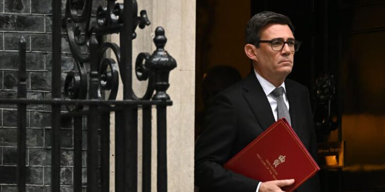 Burnham: Nuk do të ketë zgjedhje së shpejti, njerëzit mund ta heqin nga mendja këtë