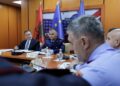 “Në fokus lufta kundër krimit”- Ministri Demo mbledh drejtorët e Policisë dhe jep porositë: Parandalim dhe rritje e sigurisë