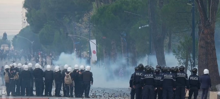 Dhuna në protestë  16 të arrestuarit e parë dalin nesër para Gjykatës për verifikimin e masës së sigurisë 