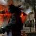 Protestat e dhunshme, 63 nga të arrestuarit dalin sot para Gjykatës së Tiranës, dje vetëm njëri u mbajt në burg!