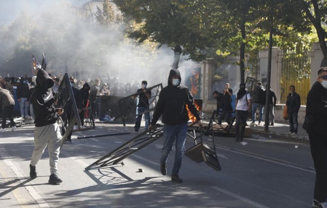 Dhuna në protestën e djeshme  Policia e Shtetit bën bilancin  55 persona të arrestuar dhe 98 të proceduar penalisht 