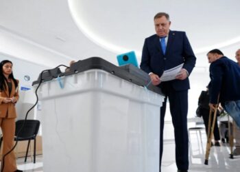 NYT: Në kulmin e fushatës për zgjedhjet e mesmandatit në SHBA, këshilltarët e Trump ndihmuan një qeveri pro-ruse në Bosnje!