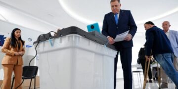 NYT: Në kulmin e fushatës për zgjedhjet e mesmandatit në SHBA, këshilltarët e Trump ndihmuan një qeveri pro-ruse në Bosnje!