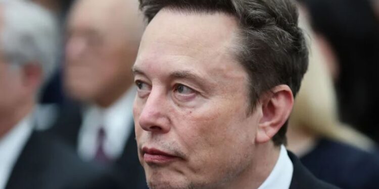 Musk: SpaceX kufizoi aksesin e Ukrainës në Starlink pasi ushtria e tyre shkeli kushtet e shërbimit