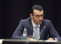 Kontrata e Shërbimit Publik/ Karakaçi: Elektrifikimi Tiranë-Durrës-Rinas përfundon në 2027